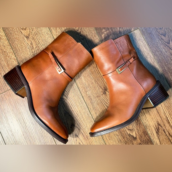 Vince Camuto Women's Gali Buckle Booties Size 11 Whiskey Upper Leather - Picture 1 of 14